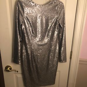 AIDEN MATTOX SIZE 4 Silver dress